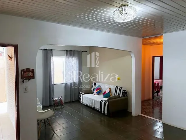 Casa 3 quartos e 1 banheiro, à venda, no bairro Hernani Sá em Ilhéus