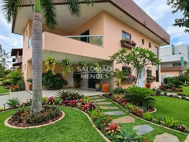 Casa 4 quartos e 6 banheiros, à venda ou para alugar, no bairro Parque Verde em Belém