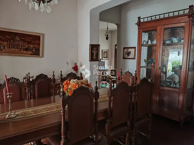 Casa 6 quartos e 5 banheiros, à venda, no bairro Grama em Paraíba do Sul