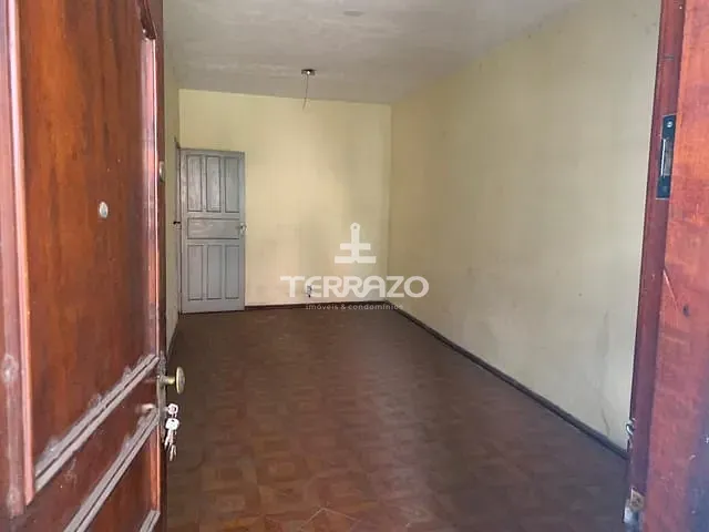 Casa 3 quartos e 2 banheiros, à venda, no bairro Aterrado em Volta Redonda