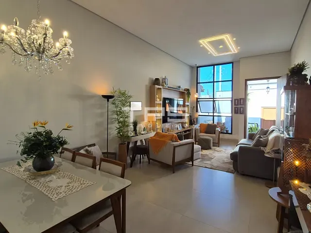 Casa 3 quartos e 4 banheiros, à venda, no bairro Residencial Alberto Byington em Guaratinguetá