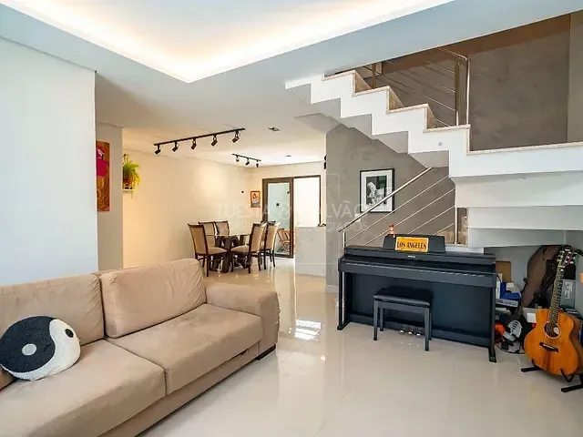 Casa com 133m² 3 quartos e 4 banheiros, à venda, no bairro Bom Retiro em Curitiba