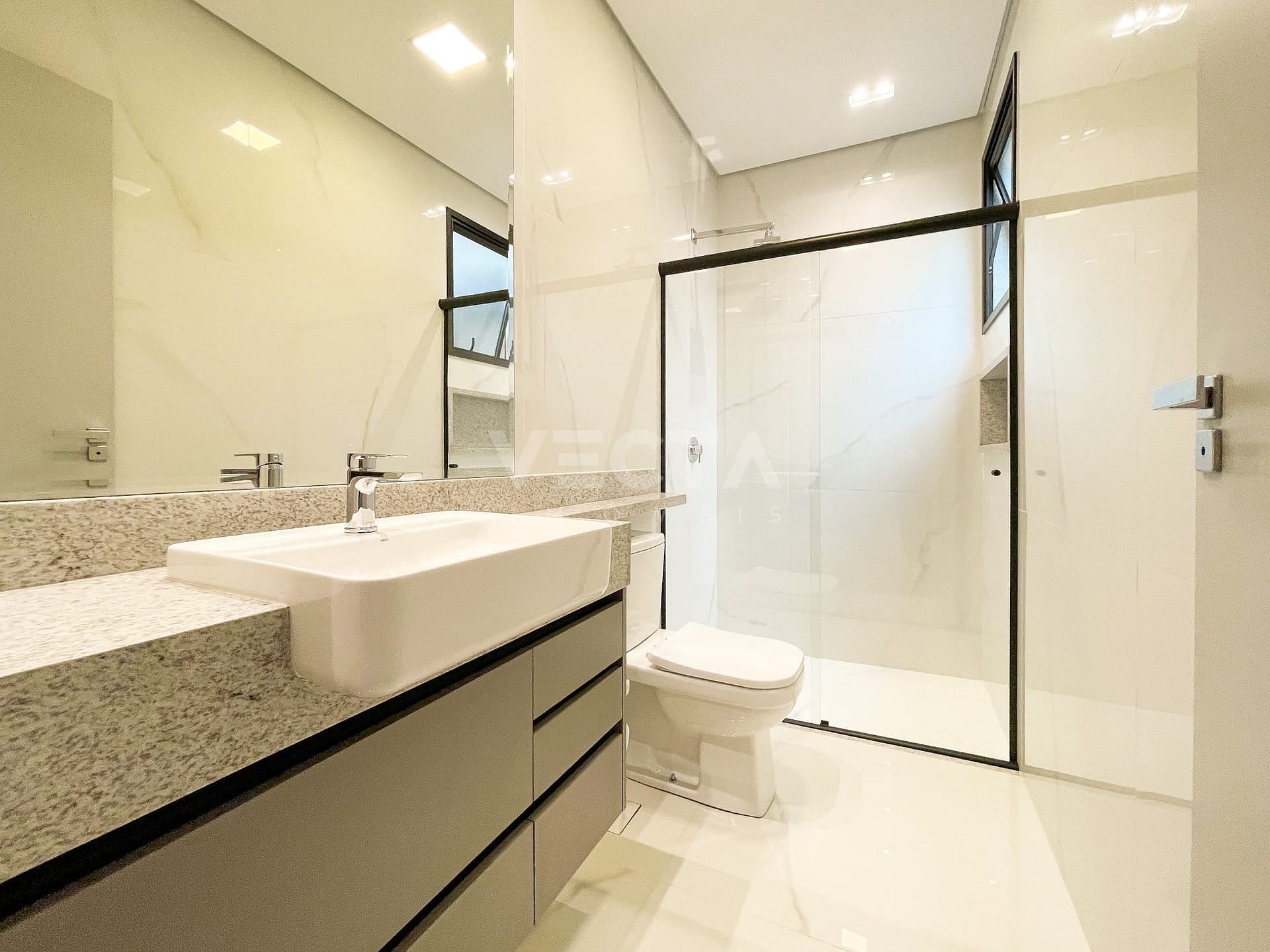 Casa à venda com 3 quartos, 185m² - Foto 19