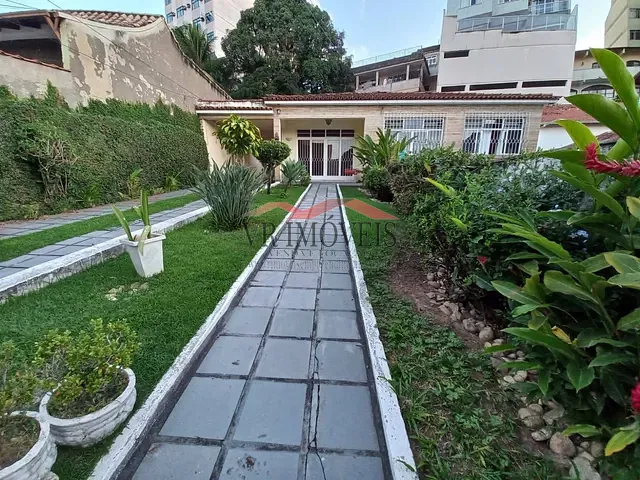 Casa com 445m² 4 quartos e 3 banheiros, à venda, no bairro Jardim Amália em Volta Redonda