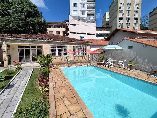 Casa com 445m² 4 quartos e 3 banheiros, à venda, no bairro Jardim Amália em Volta Redonda