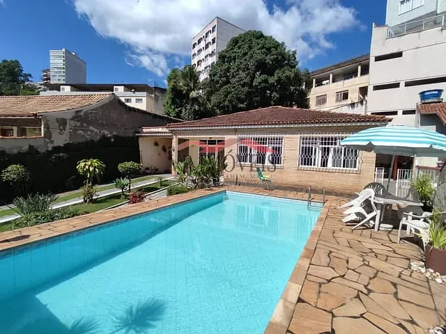 Casa com 445m² 4 quartos e 3 banheiros, à venda, no bairro Jardim Amália em Volta Redonda