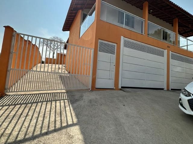 Casa com 1200m² 3 quartos e 2 banheiros, à venda, no bairro Rodeio em Extrema