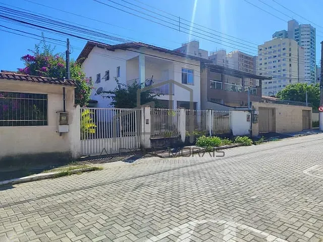 Casa 3 quartos e 6 banheiros, à venda, no bairro Praia de Itaparica em Vila Velha
