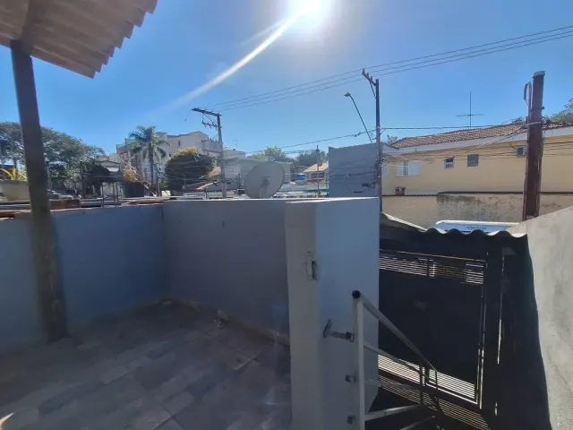 Casa 2 quartos e 1 banheiro, para alugar, no bairro Jardim Santo Alberto em Santo André