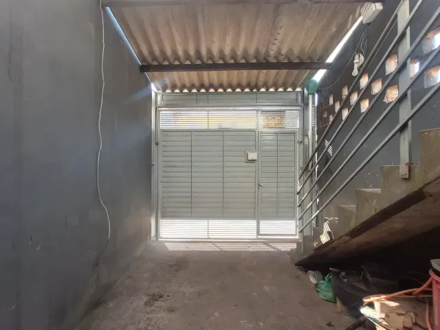 Casa 2 quartos e 1 banheiro, para alugar, no bairro Jardim Santo Alberto em Santo André