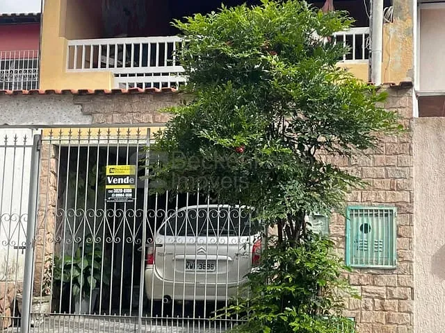 Casa com 220m² 3 quartos e 2 banheiros, à venda, no bairro São Luiz em Volta Redonda