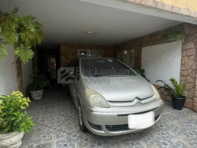 Casa com 220m² 3 quartos e 2 banheiros, à venda, no bairro São Luiz em Volta Redonda