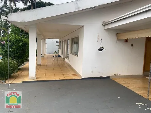 Casa com 1809m² 4 quartos e 3 banheiros, à venda, no bairro Privê Lírios dos Campos em Anápolis