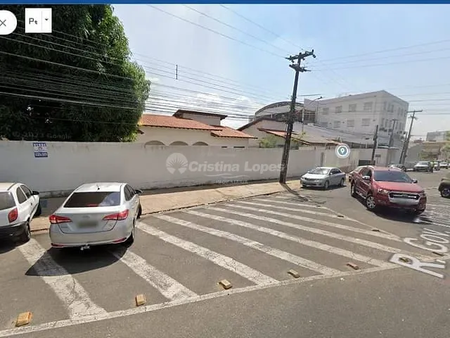 Casa com 418m² 9 quartos e 2 banheiros, à venda, no bairro Frei Serafim em Teresina