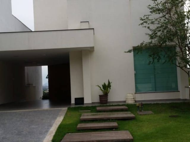 Casa com 300m² 3 quartos e 1 banheiro, à venda, no bairro Cidade Parquelandia em Mogi das Cruzes