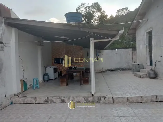 Casa com 278m² 2 quartos e 1 banheiro, à venda, no bairro Alto São Bento em Itapema