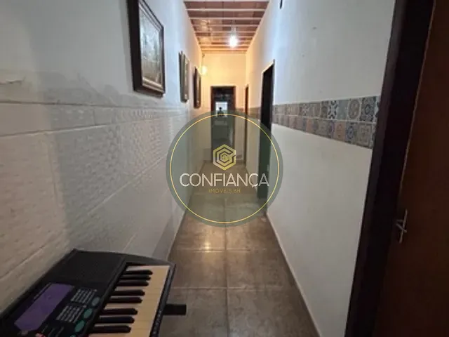 Casa 4 quartos e 3 banheiros, à venda, no bairro Boa Vista em Belo Horizonte