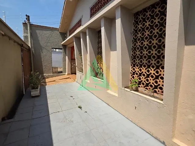Casa com 195m² 2 quartos e 1 banheiro, à venda, no bairro Loteamento Nova Mogi em Mogi Mirim
