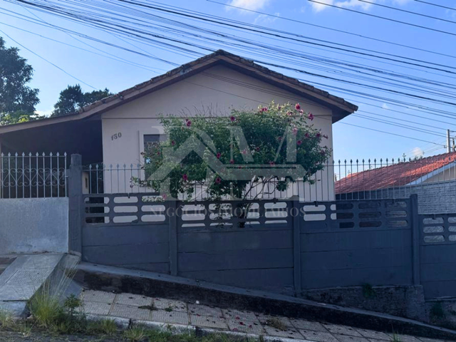 Casa com 297m² 2 quartos e 1 banheiro, à venda, no bairro Vila Fonseca em Jaguariaíva