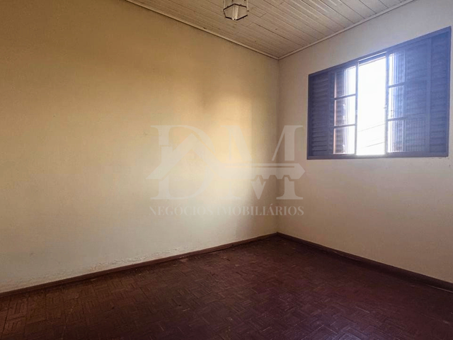 Casa com 297m² 2 quartos e 1 banheiro, à venda, no bairro Vila Fonseca em Jaguariaíva