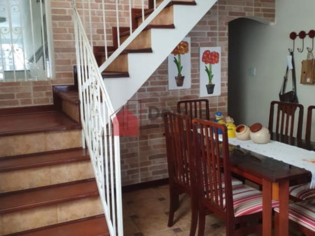 Casa com 130m², à venda, no bairro Parque São Domingos em Pindamonhangaba