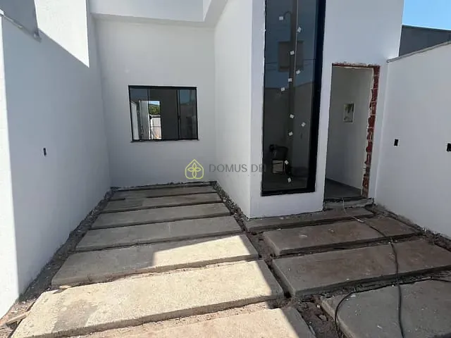 Casa com 80m² 2 quartos e 2 banheiros, à venda, no bairro Loteamento Alvoredo  em Pinheiral