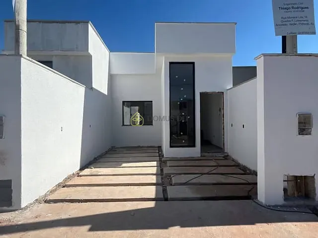 Casa com 80m² 2 quartos e 2 banheiros, à venda, no bairro Loteamento Alvoredo  em Pinheiral