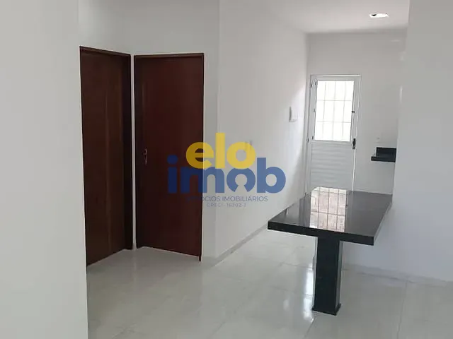Casa 2 quartos e 1 banheiro, à venda, no bairro Alto do Moura em Caruaru