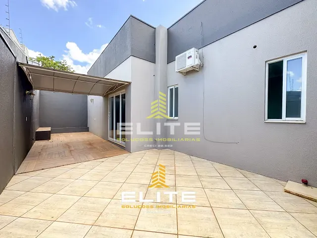 Casa com 341m² 3 quartos e 4 banheiros, à venda ou para alugar, no bairro Centro-Sul em Sorriso
