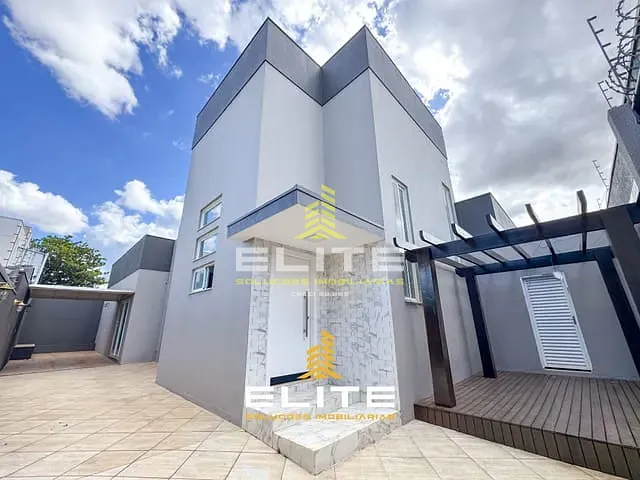 Casa com 341m² 3 quartos e 4 banheiros, à venda ou para alugar, no bairro Centro-Sul em Sorriso