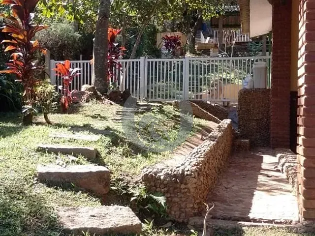 Casa com 1800m² 3 quartos e 2 banheiros, à venda ou para alugar, no bairro Dos Silvas em Morungaba