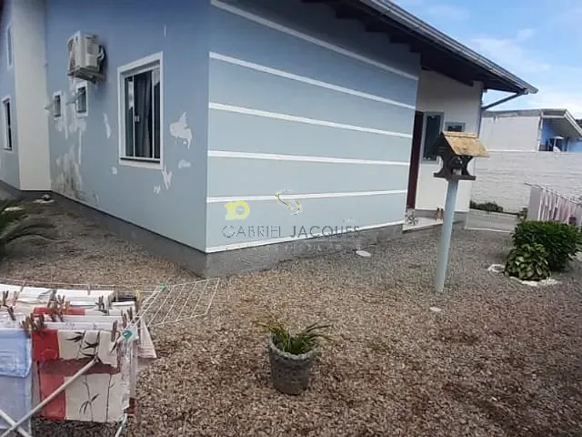 Casa com 363m² 3 quartos e 2 banheiros, à venda, no bairro Caminho Novo em Palhoça