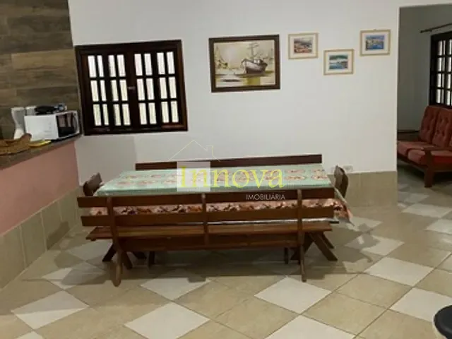 Casa com 392m² 3 quartos e 2 banheiros, à venda, no bairro Balneário Gardem Mar em Caraguatatuba