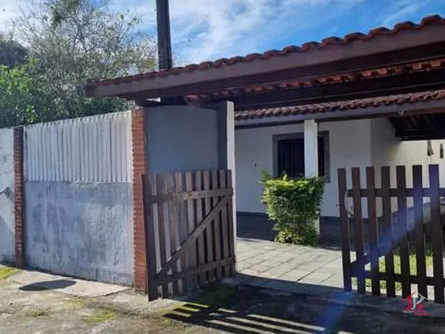 Casa 4 quartos e 3 banheiros, à venda, no bairro Tupy em Itanhaém