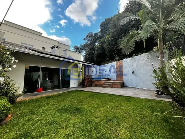 Casa com 244m² 3 quartos e 1 banheiro, à venda, no bairro Parque de Exposições em Concórdia