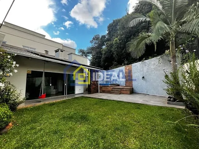 Casa com 244m² 3 quartos e 1 banheiro, à venda, no bairro Parque de Exposições em Concórdia