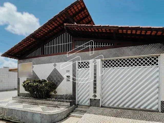 Casa 2 quartos e 2 banheiros, à venda, no bairro Cidade Nova em Ananindeua