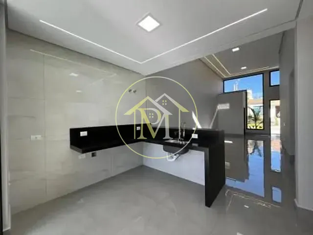 Casa com 200m² 3 quartos e 4 banheiros, à venda, no bairro Cajuru do Sul em Sorocaba