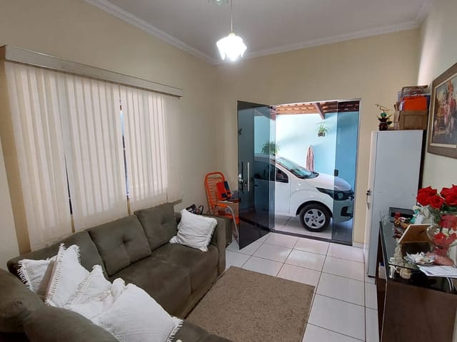 Foto do Casa - Casa para locação, São Geraldo, Araçuaí, MG | Rede Max Imoveis