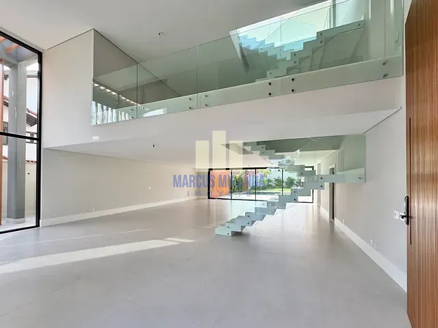 Casa com 1417m² 5 quartos e 10 banheiros, à venda, no bairro Barra da Tijuca em Rio de Janeiro