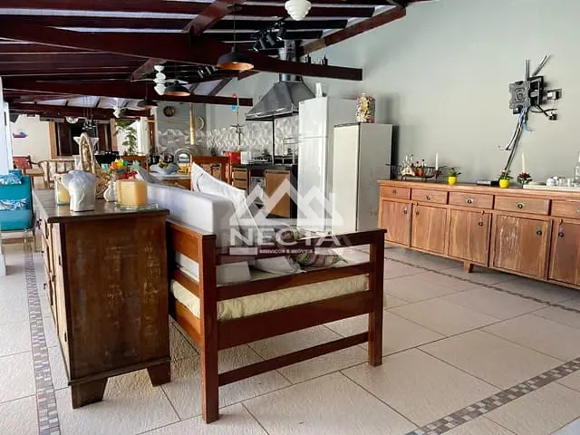 Casa com 420m² 5 quartos e 5 banheiros, à venda, no bairro Jardim Primavera em Caraguatatuba
