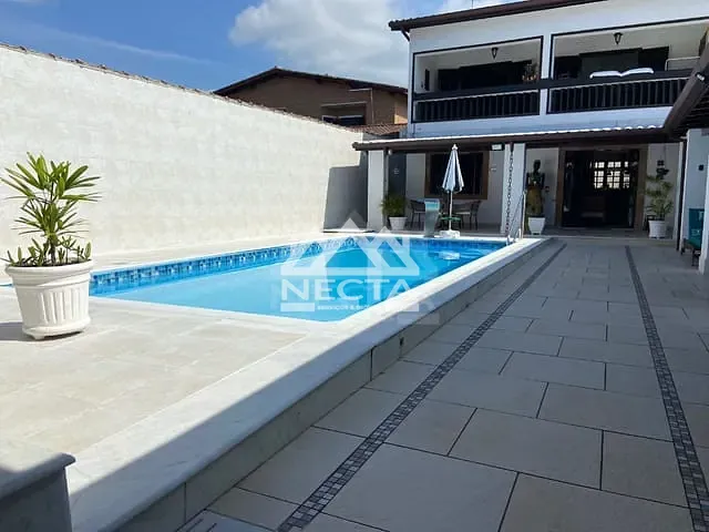 Casa com 420m² 5 quartos e 5 banheiros, à venda, no bairro Jardim Primavera em Caraguatatuba