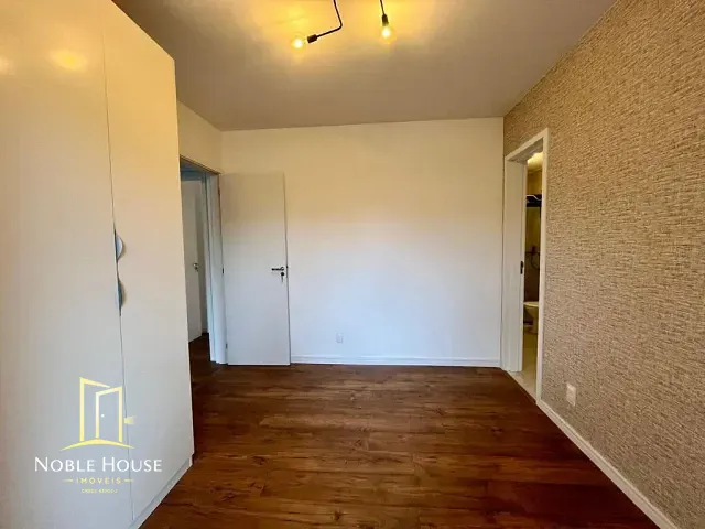 Casa 2 quartos e 3 banheiros, para alugar, no bairro Vila Omízollo em Louveira