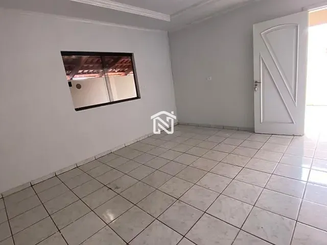 Casa com 360m² 3 quartos e 1 banheiro, para alugar, no bairro Centro em Paraíso do Tocantins