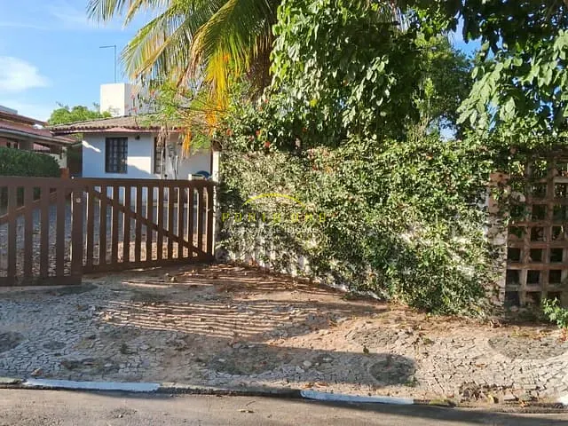 Casa com 500m² 6 quartos e 3 banheiros, à venda, no bairro Guarajuba (Monte Gordo) em Camaçari