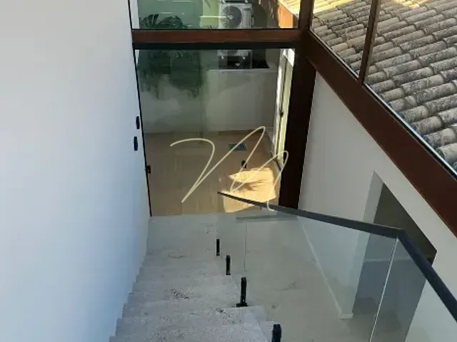 Casa 4 quartos e 5 banheiros, à venda, no bairro Nossa Senhora da Vitória em Ilhéus