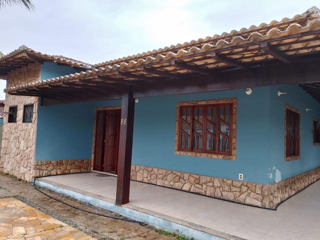 Casa 3 quartos e 3 banheiros, para alugar, no bairro Parque Zabulão em Rio das Ostras