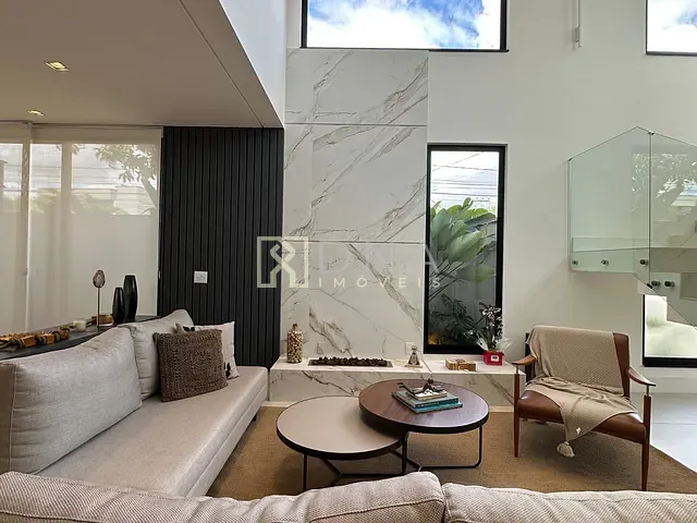 Casa com 330m² 4 quartos e 6 banheiros, à venda, no bairro Urbanova em São José dos Campos