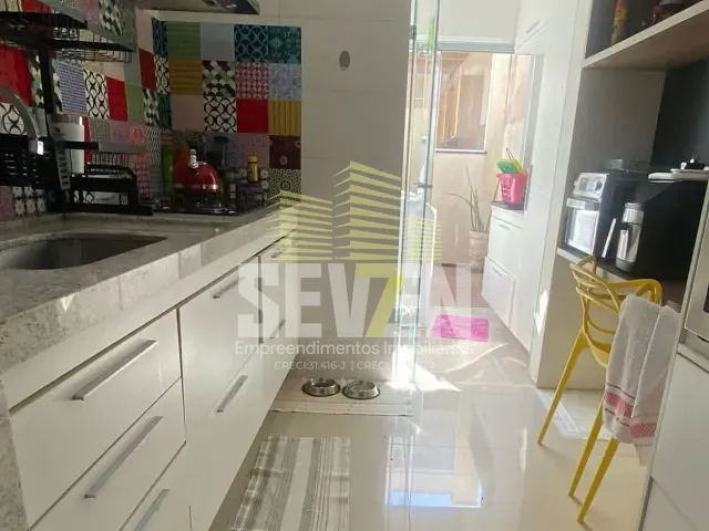 Casa com 200m² 3 quartos e 3 banheiros, à venda, no bairro Vila Aviação em Bauru