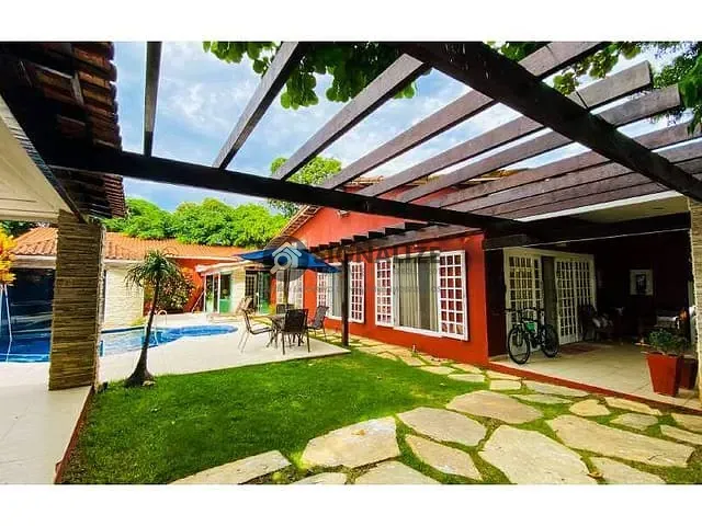 Casa com 680m² 4 quartos e 3 banheiros, à venda, no bairro Praia do Siqueira em Cabo Frio
